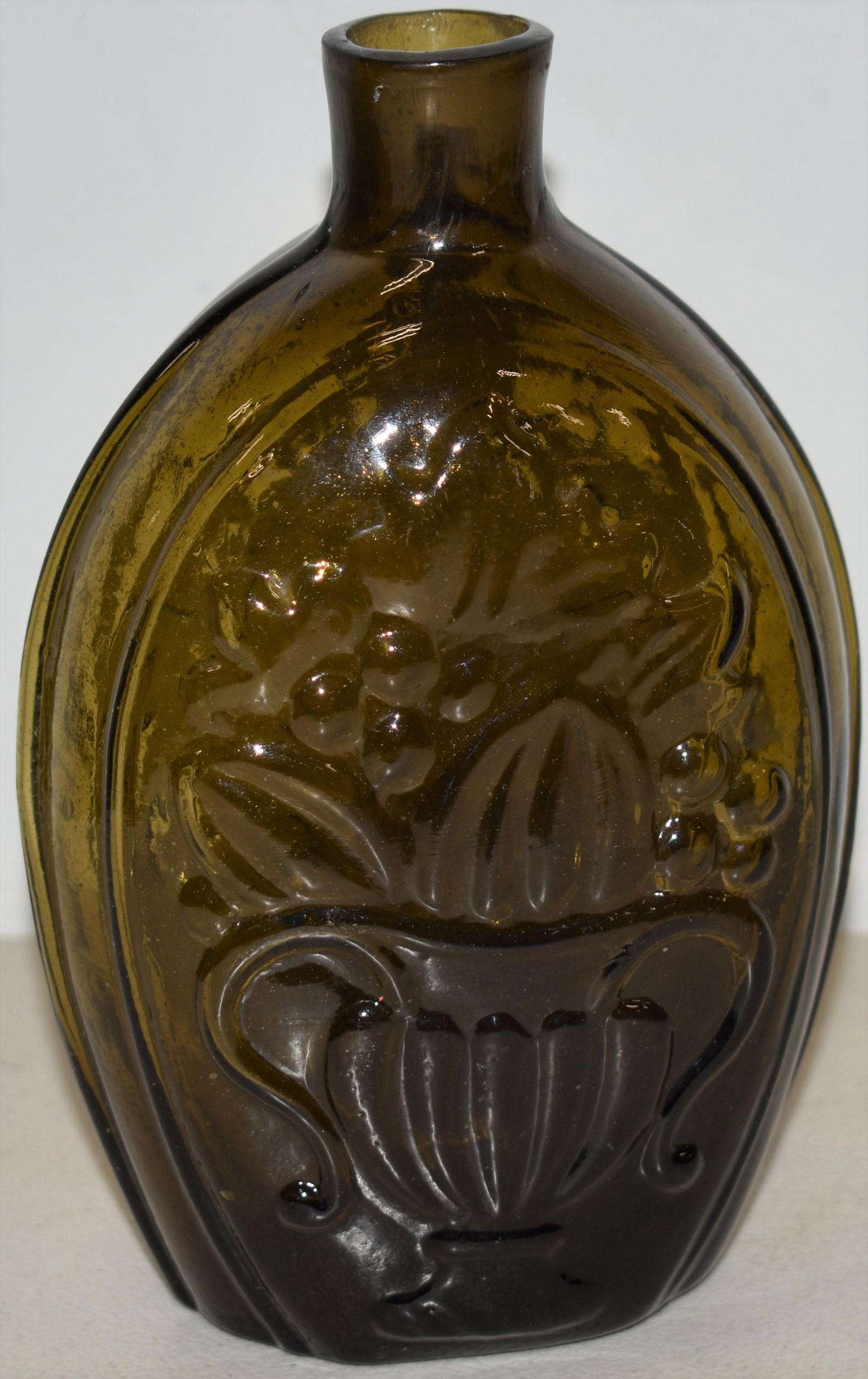 OLIVE GREEN CORICOPIA - URN FLASK (1 of 3)