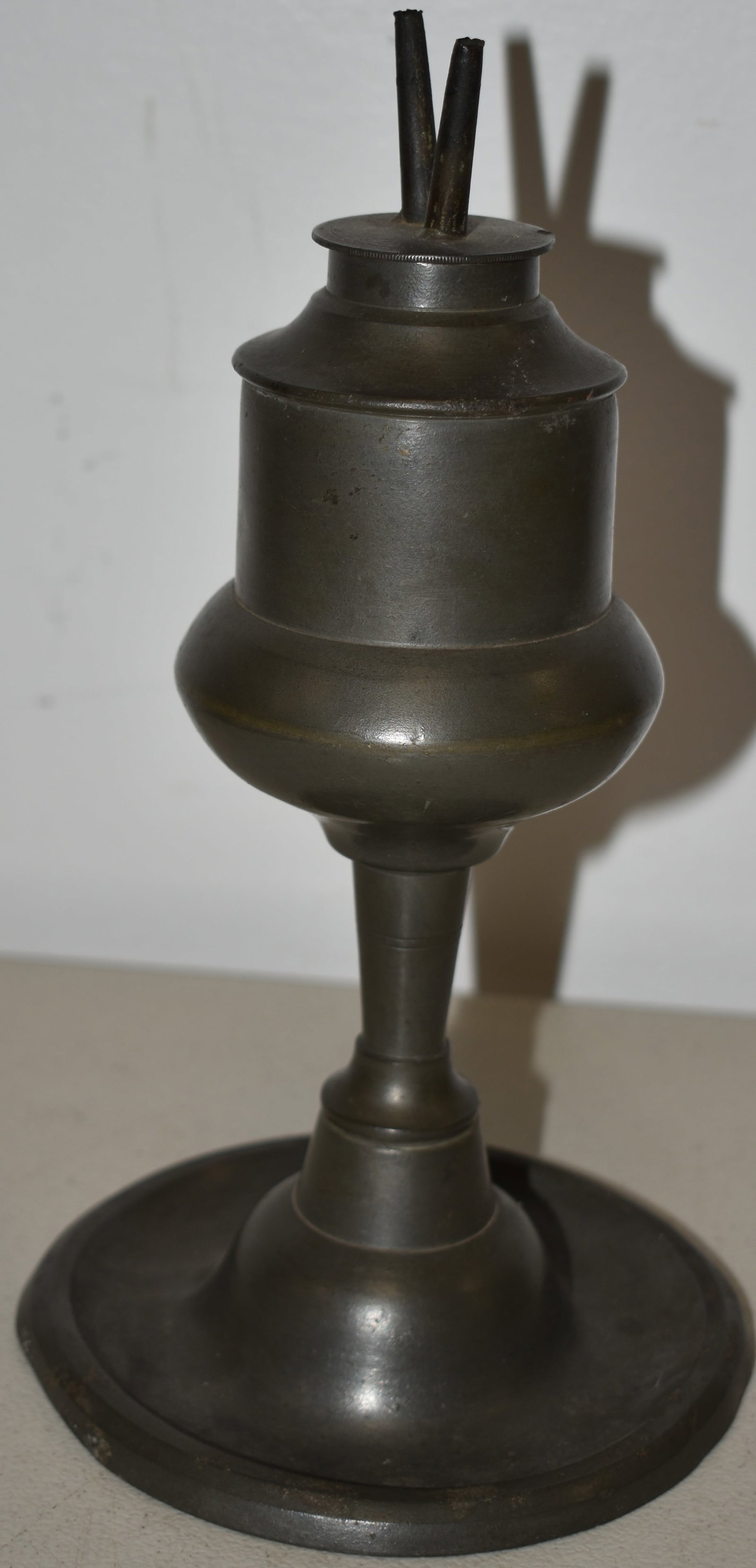 EARLY PEWTER WHALE OIL LAMP: 9 1/4" PEWTER WALE OIL LAMP W/ DOUBLE BURNER - DENTS, WEAR & IMPERFECTIONS