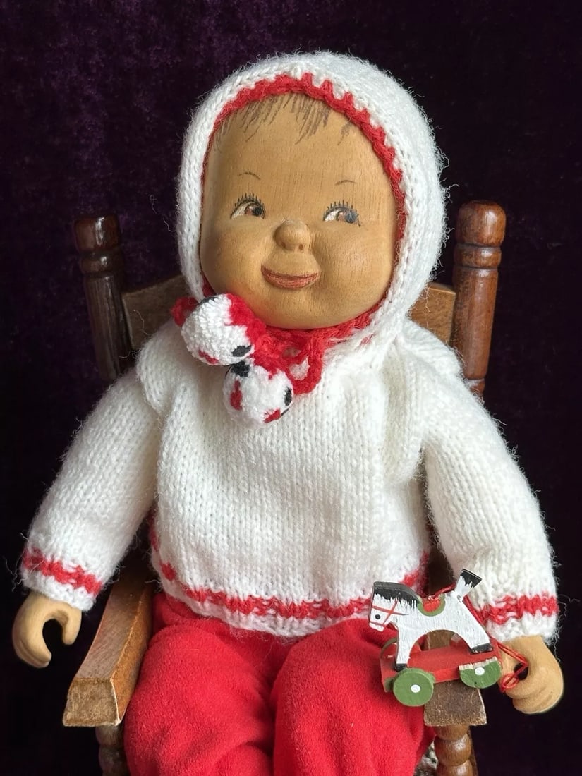 Collectible Vintage American 11" Wood Carved Baby Doll by June and Bob Beckett (1 of 4)