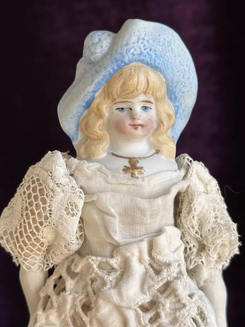 Antique German Miniature 7.5" Hertwig Molded Hat Parian Bisque Head China Doll (1 of 3)