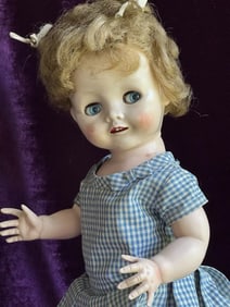 Vintage Plastic 16" Pedigree Made in England Flirty Eyes Toddler Doll