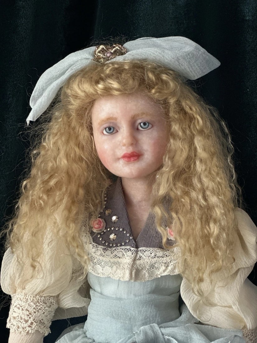 OOAK Collectible Polymer Fimo 15” Doll By Artist Edna Dali Original Box: OOAK Artist gorgeous doll by talented artist Edna Dali in original box (opened).She is a one of a kind hand sculpted made of polymer fimo material. This doll is about 15” tall . Beautifully pain