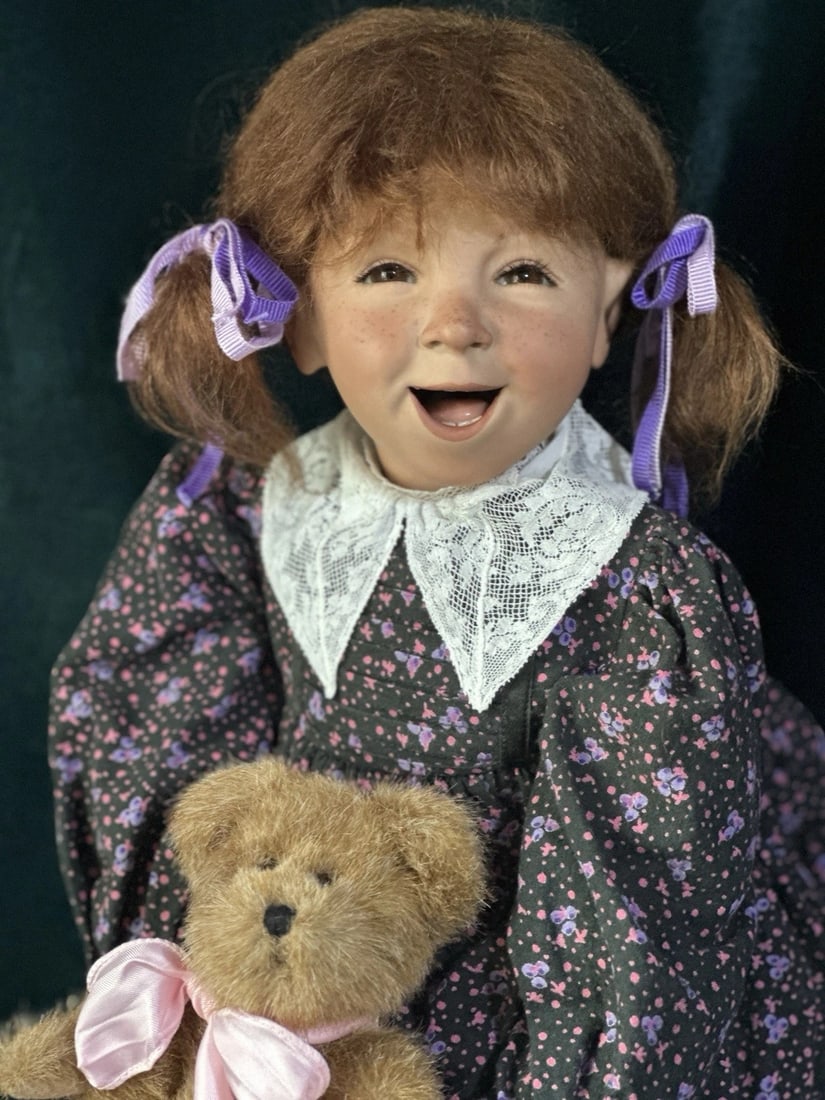 OOAK Porcelain 25” Doll “Angry Clementine” By German Artist Grossle-Schmidt: Absolutely beautifully made OOAK doll!!!Created by German artist Grossle-Schmidt. Marked on the back of her head:”Unikat die zornige Clementine” (OOAK The Angry Clementine). She is about 2