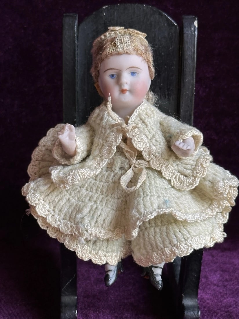 Rare Antique German 4.25" Kestner 184 All Bisque Mignonette Doll with Bent Legs (1 of 15)