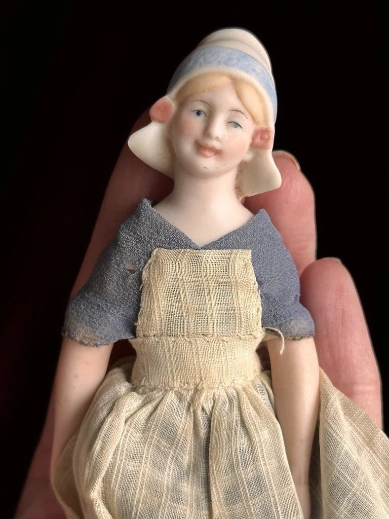 Vintage 5.5" Hertwig (?) Miniature Porcelain Dollhouse Parian Doll: This lovely doll is possibly a reproduction. It is hard to say for sure, but her body looks newer and the bisque parts also appear to be newer. She is a very sweet doll and is ready to be displayed. S