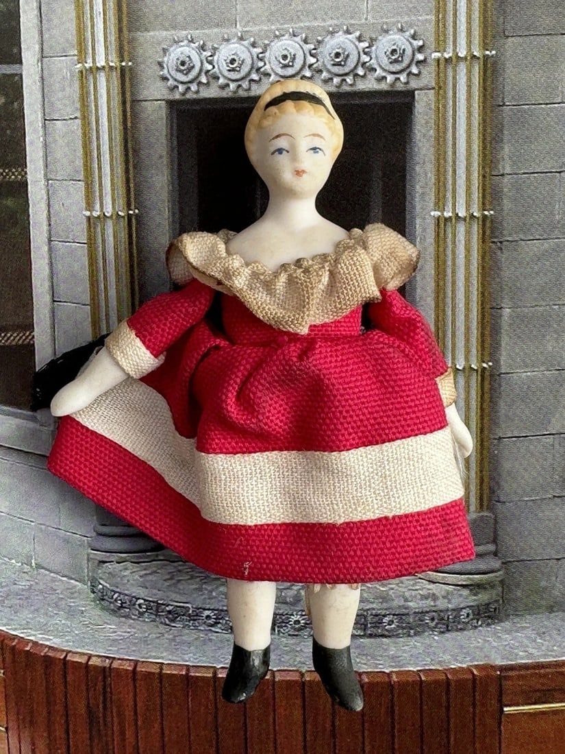 Vintage Shackman 3.25" Miniature Bisque Dollhouse Parian Lady Doll: This cute old doll is in overall good pre-owned condition. Her shoulder plate and lower arms and legs are made of bisque. The rest is cloth. She has a paint flake to one of her shoes. The finish of th