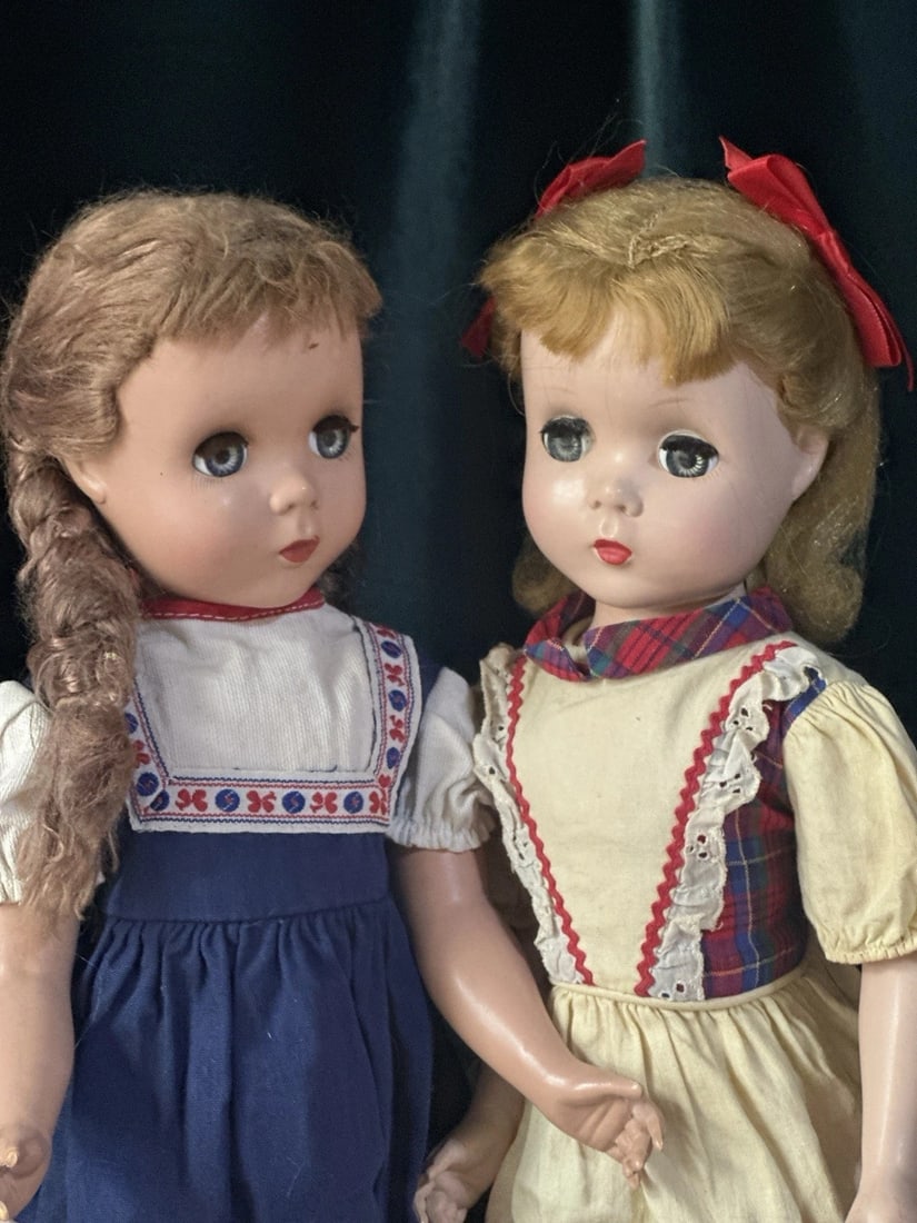 Lot Of 2 Vintage 1950's Madame Alexander 17" Dolls Maggie Face (1 of 19)