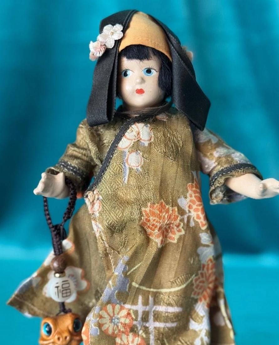 Rare Vintage 1936 Composition Madame Alexander "Tiny Betty" Chinese 7" Doll (1 of 13)