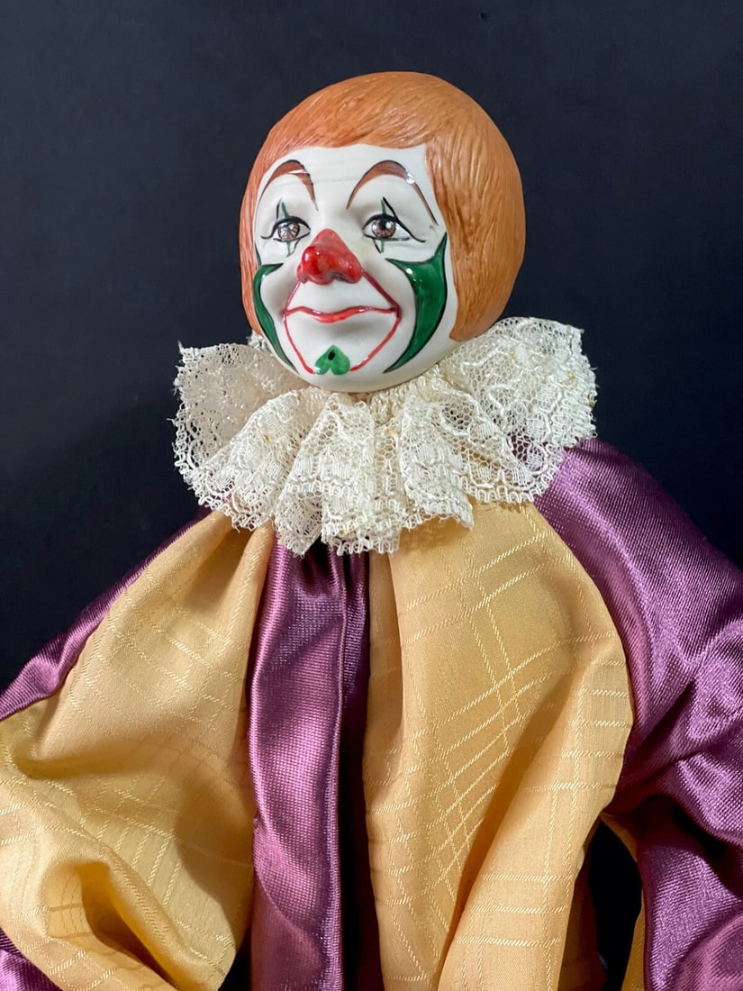 Artist Pam Lembo 20" Clown Doll Faith Wick Mold LE 6/100: Beautiful collectible doll by contemporary artist Pam Lembo with Faith Wick's doll mold!This clown is a Limited Edition 6/100. He is about 20" tall. Painted porcelain or ceramic head and partial extre