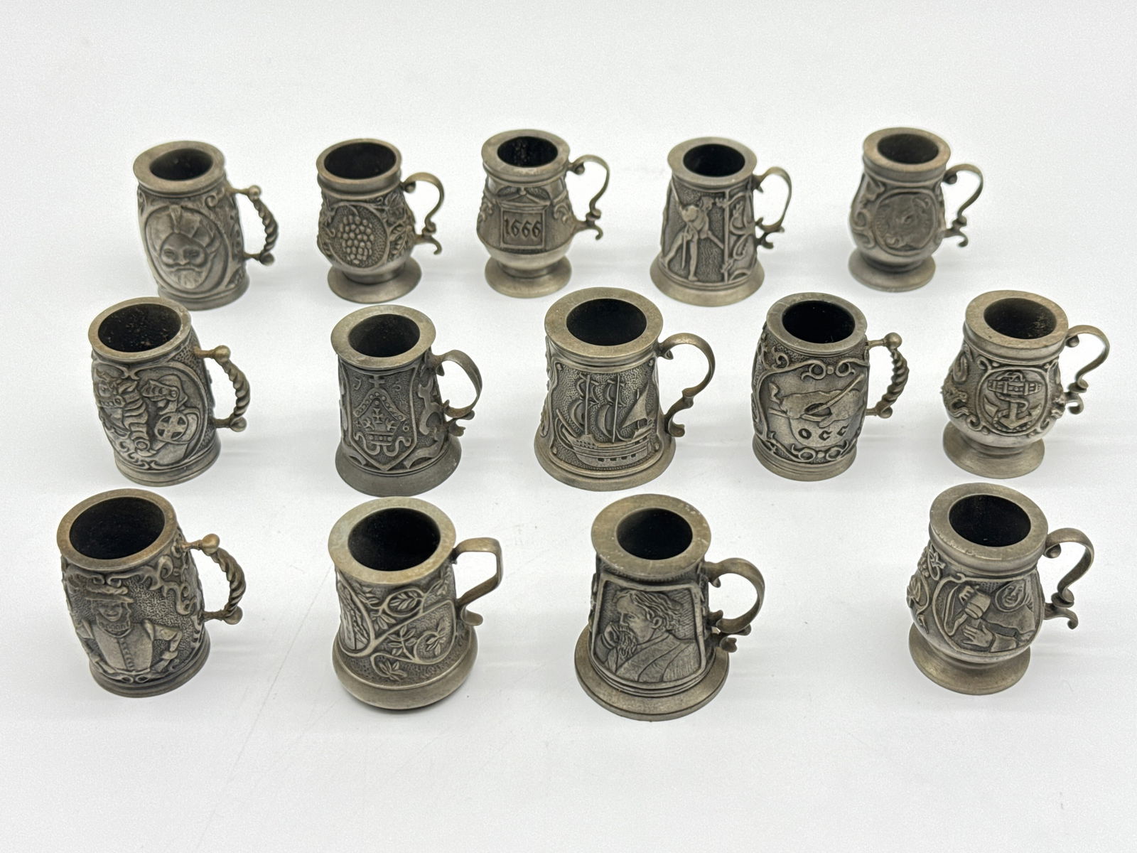 Set of 14 Miniature Pewter Tavern Tankards by John Pinches Ltd. (047 white) (1 of 8)