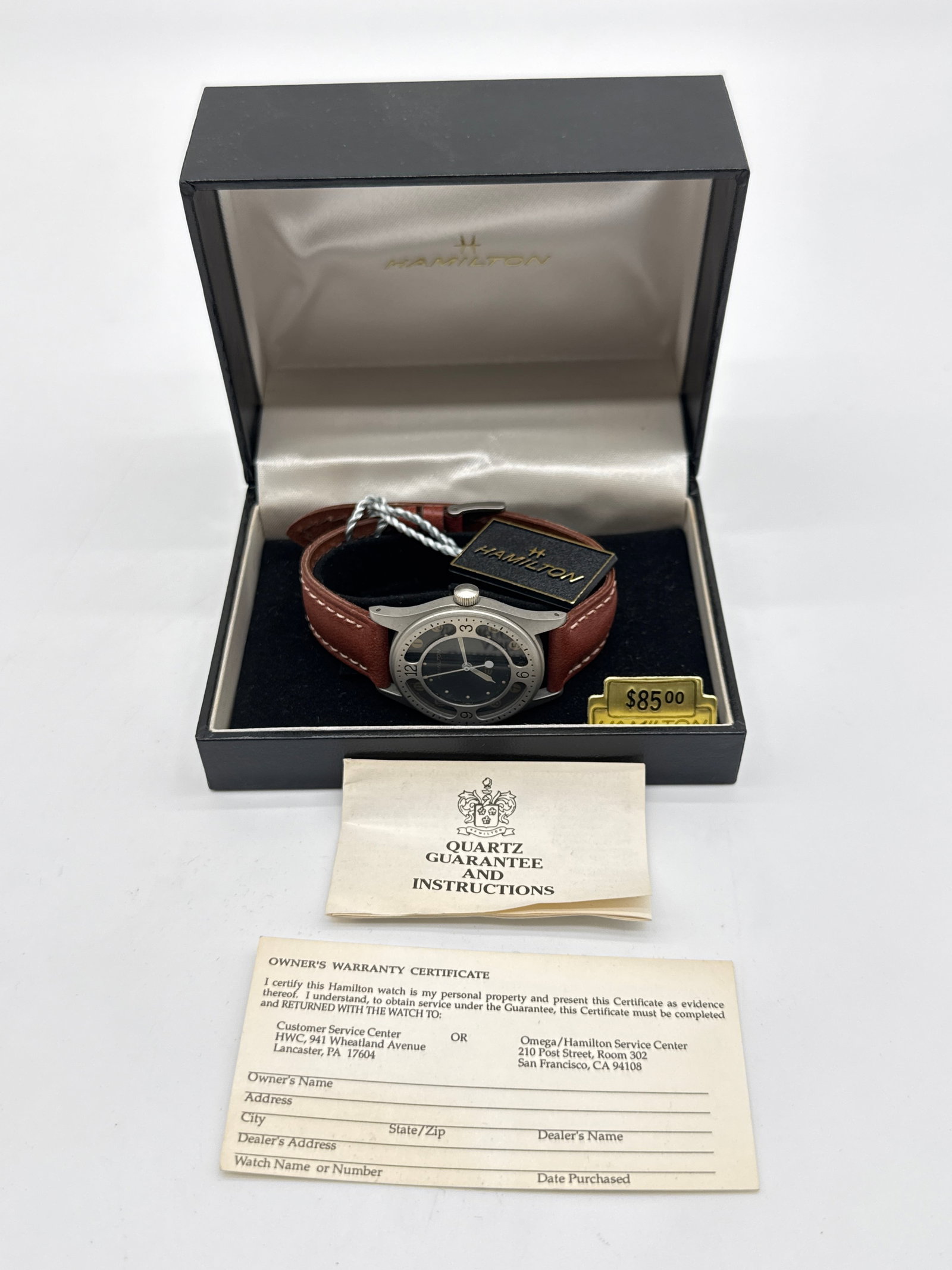 Vintage Hamilton Watch in Original Box with Warranty Paperwork (071 white) (1 of 3)