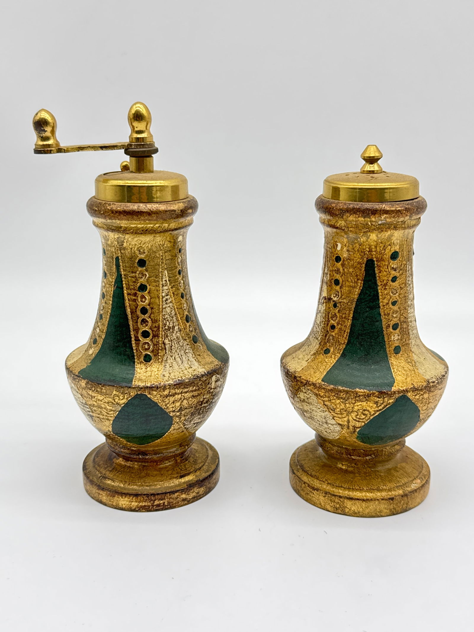C.C. Made in Italy Gold & Green Pepper Mill and Salt Shaker Set (143 white) (1 of 5)
