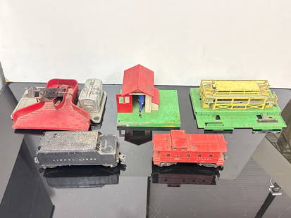 Vintage Lionel Train Accessory Trio – No. 397 Coal Loader, No. 3656 Stockyard & Station (039: All aboard the nostalgia express! This lot features a fantastic trio of vintage Lionel train accessories that once brought action and charm to model railroads across America. Included is the Lionel No
