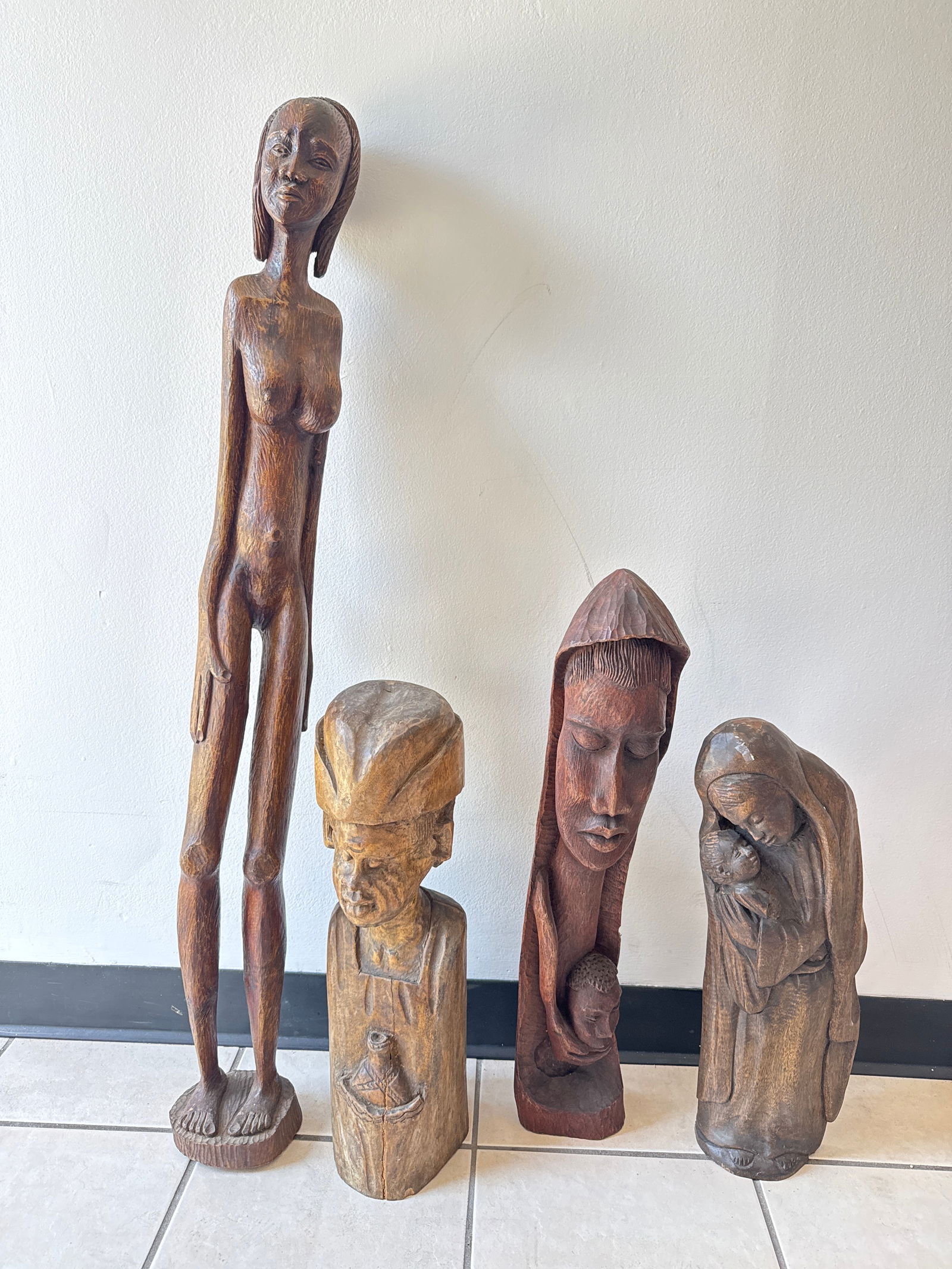 4 Hand-Carved Wooden Tribal and Folk Art Sculptures 067 orange (1 of 9)