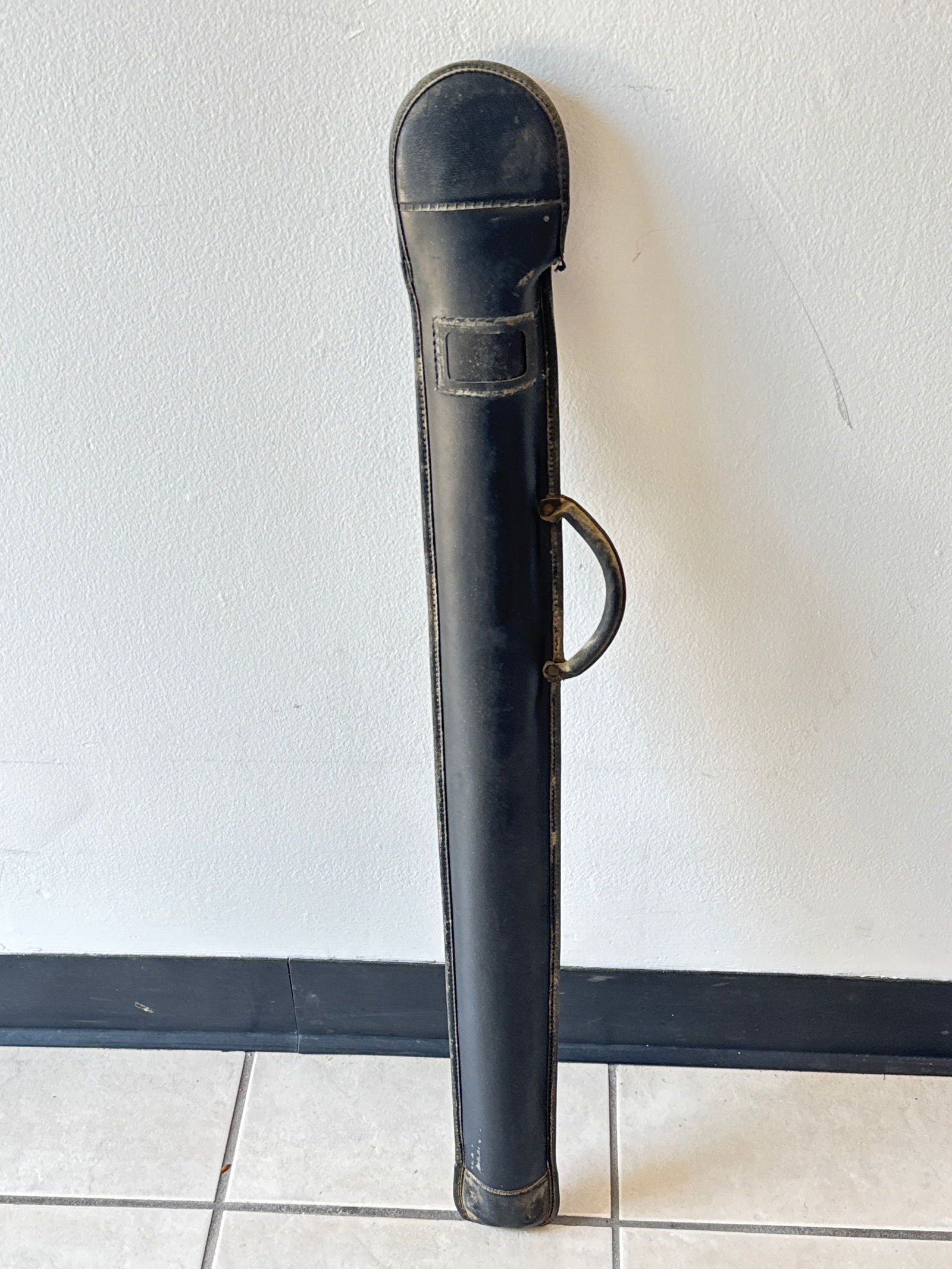 Vintage Hand-Carved Pool Cue with Mother-of-Pearl Inlays and Dual Shafts in Case - 076 orange (1 of 5)