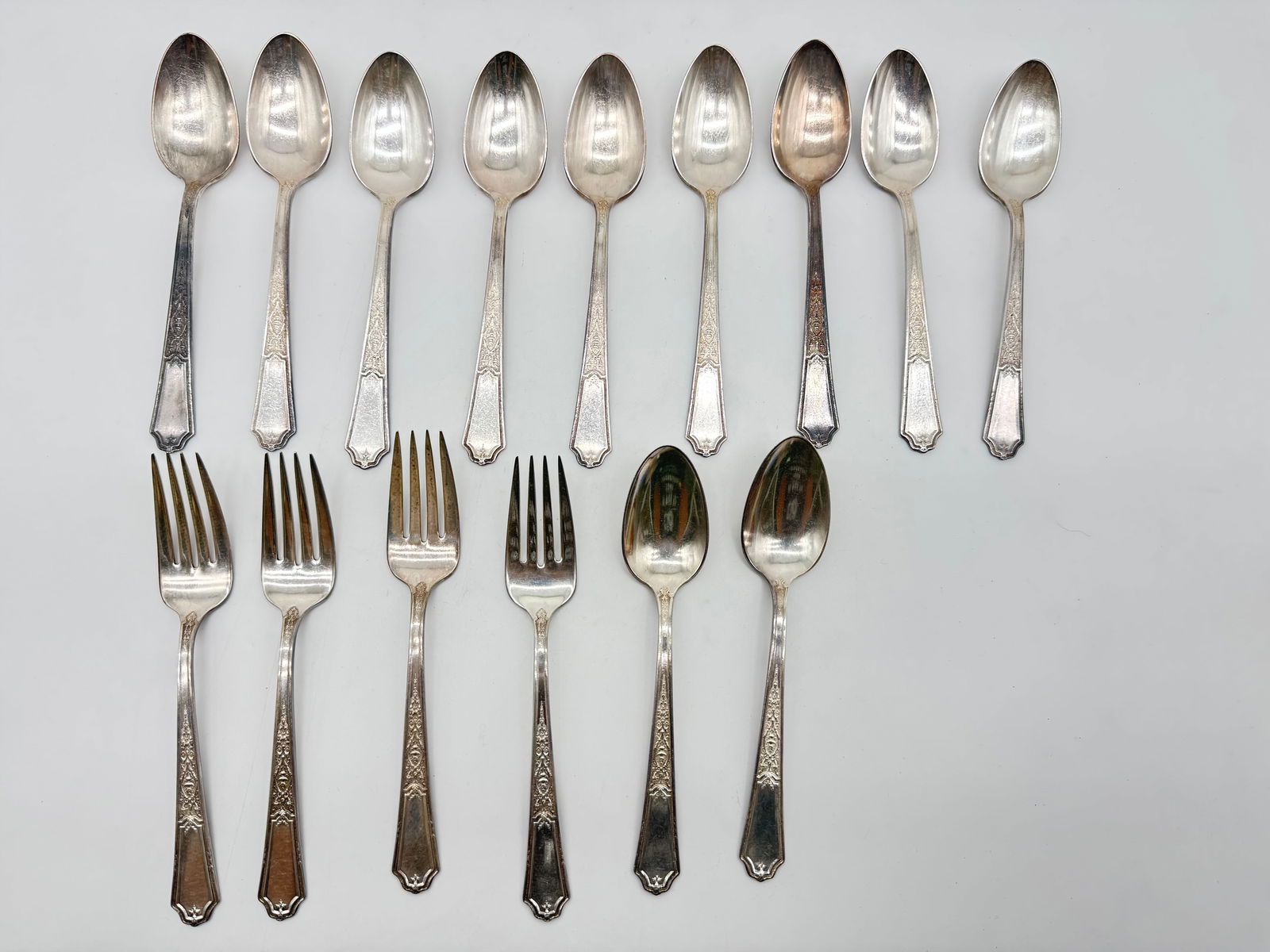1847 Rogers Bros Silverplate Flatware Lot - 102 orange (1 of 5)