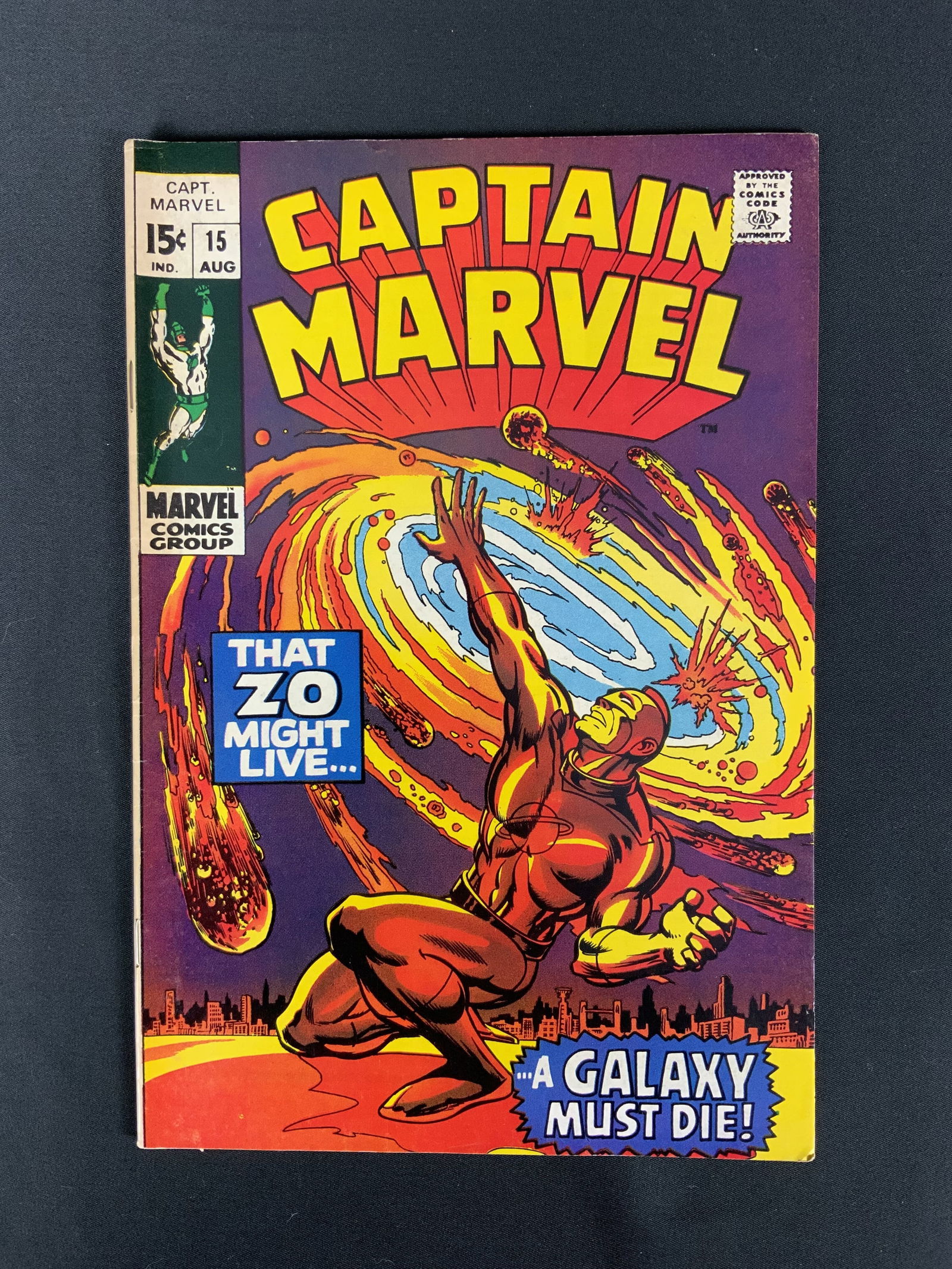 Captain Marvel #15 1969 (1 of 2)