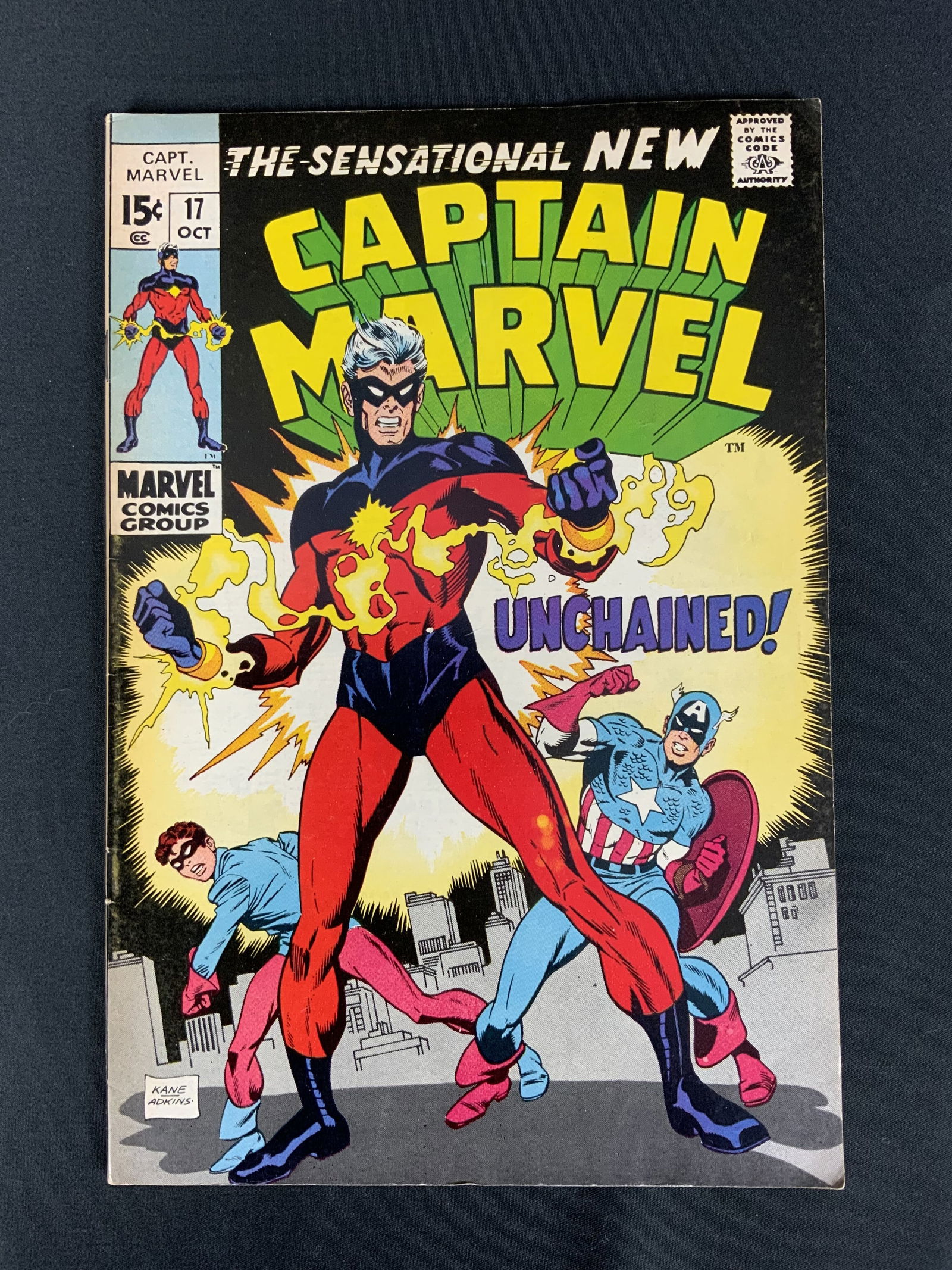 Captain Marvel #17 1969 (1 of 2)