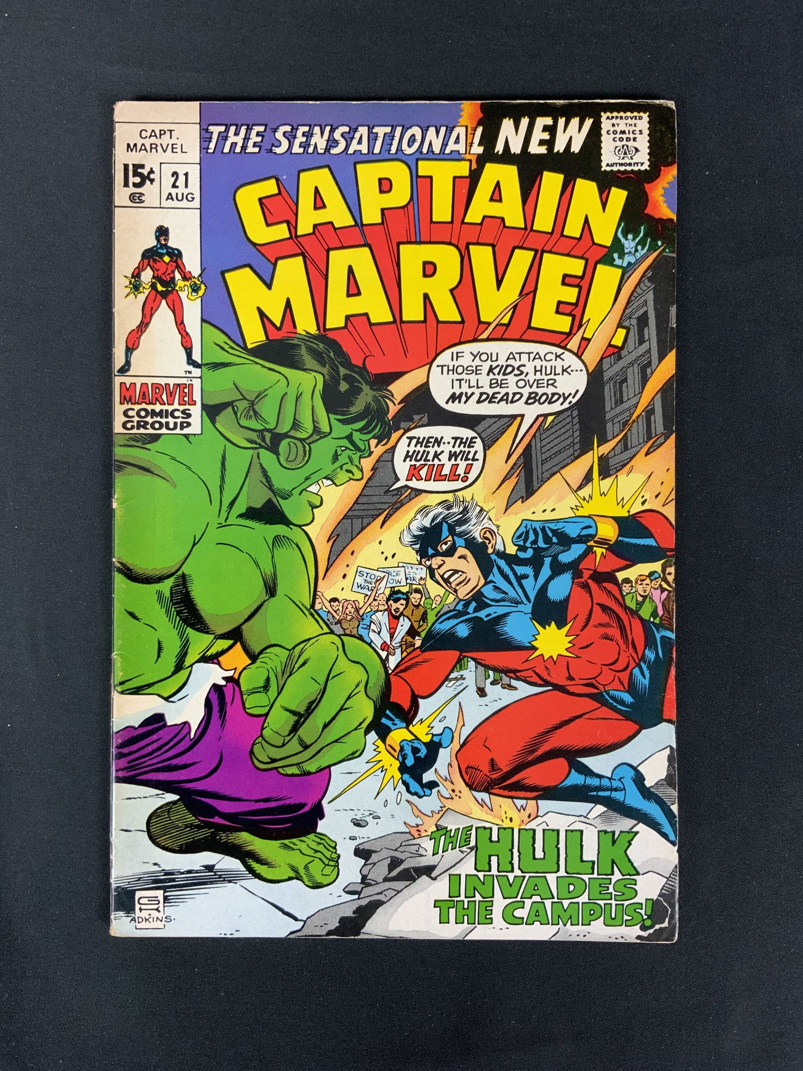Captain Marvel #21 1970 (1 of 2)