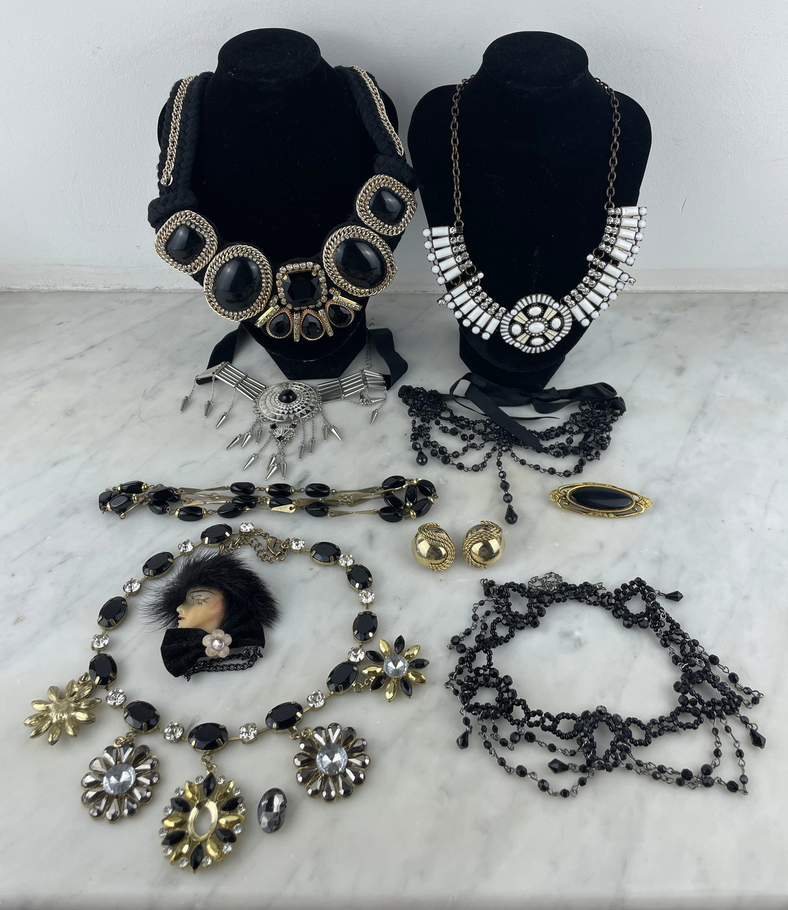 Black, Gold and Silver Costume Jewelry Set - Necklaces, Brooches and Clips  Set of seven costume (1 of 5)