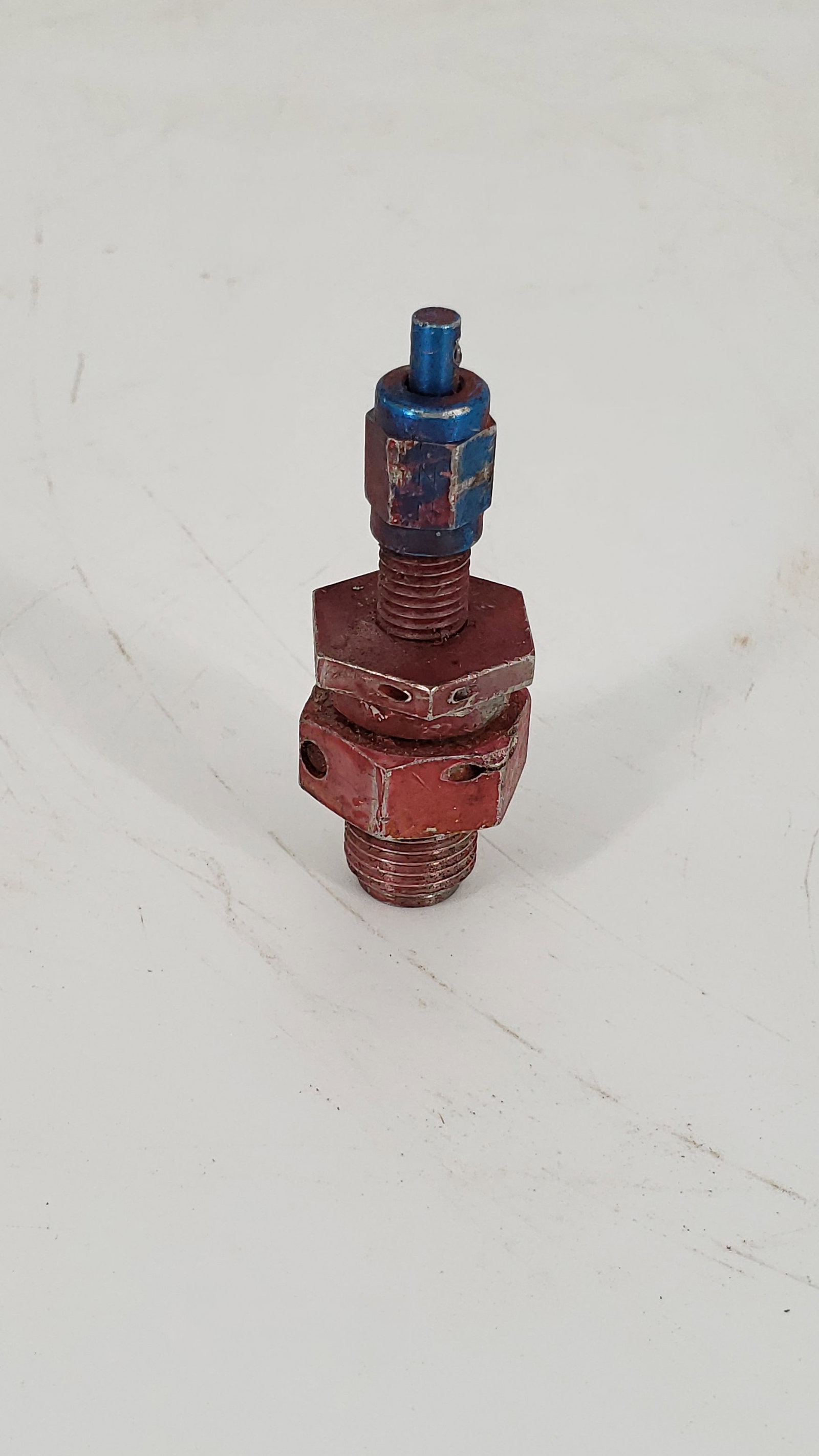 NASA APOLLO FLOWN CONNECTER : NASA APOLLP FLOWN CONNECTER 1 3/4" X 1/2"