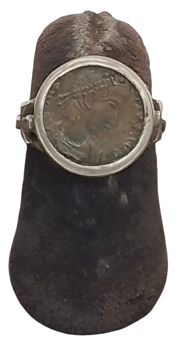 Antique Intaglio ring "Roman Coin Ring"  (1 of 4)