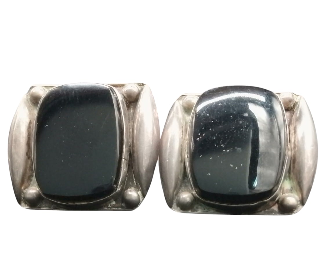 Sterling Silver and Onyx Earrings: Sterling Silver and Onyx Earrings