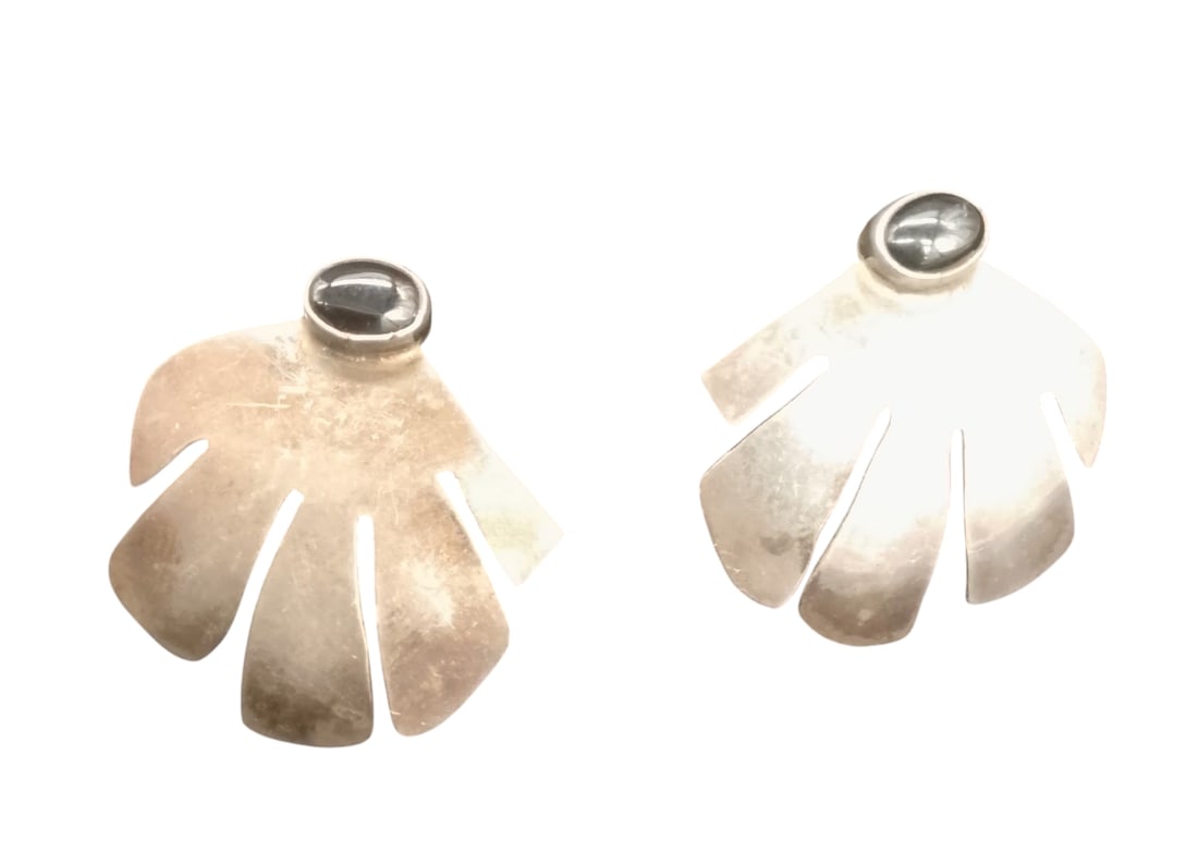 NAVAJO 925 Silver Vintage Cabochon Cut Onyx Drop Earrings: NAVAJO 925 Silver Vintage Cabochon Cut Onyx Drop Earrings