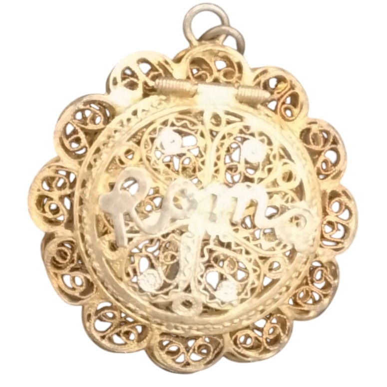 Vintage Italy Silver Roma Filigree Rosary Pendant with Gold Accents: Vintage Italy Silver Roma Filigree Rosary Pendant with Gold Accents (OAL 2in.)