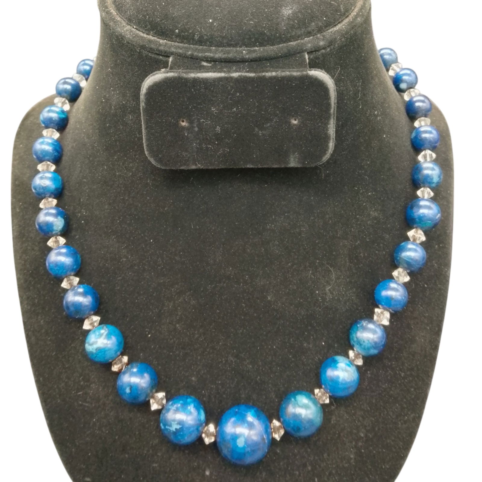 14 Karat White Gold Lapis Lazuli Bead Necklace: 14 Karat White Gold Lapis Lazuli Bead Necklace (OAL Closed - 8 1/4in.)