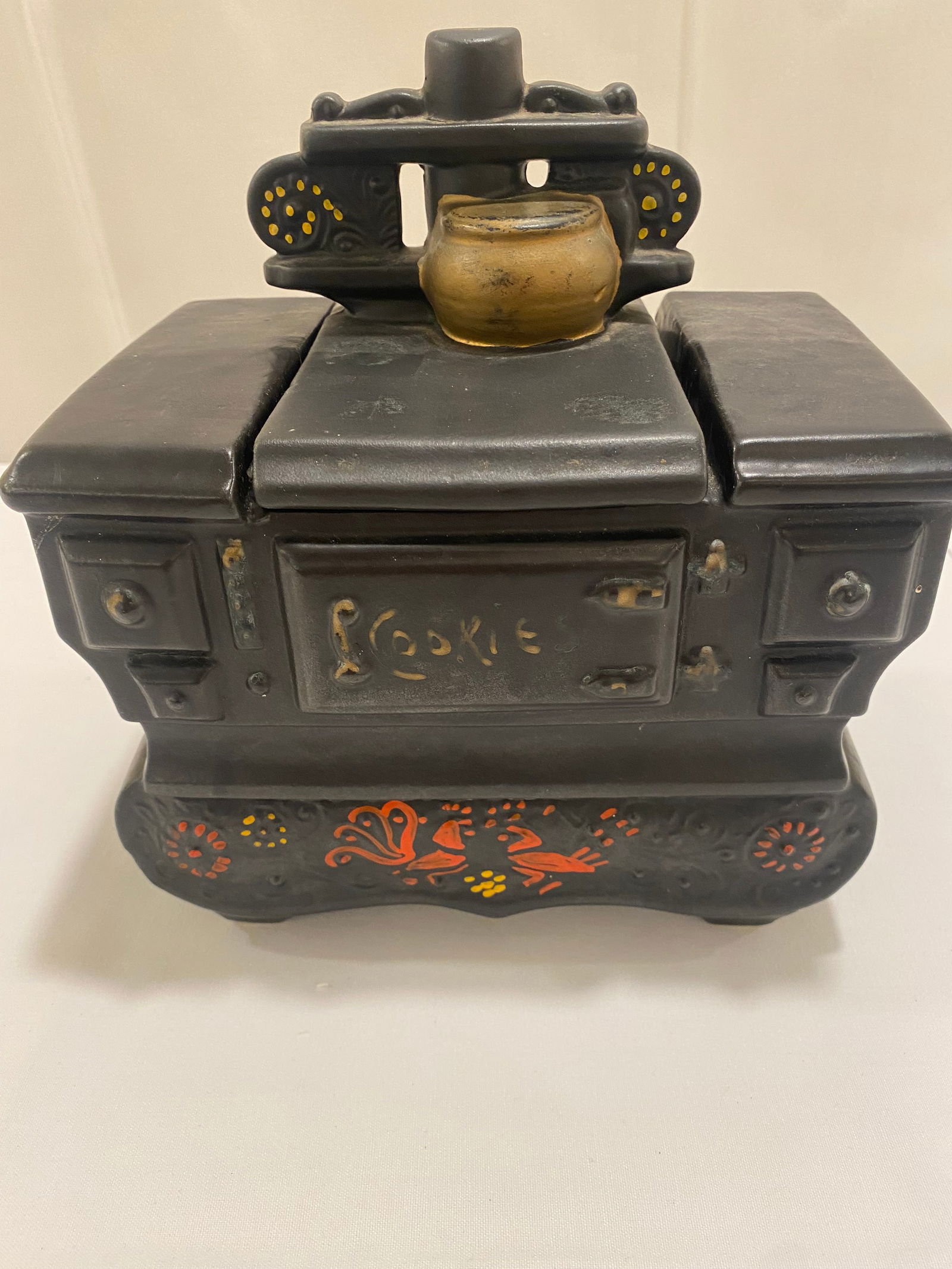 McCoy Cookie Jar (1 of 3)