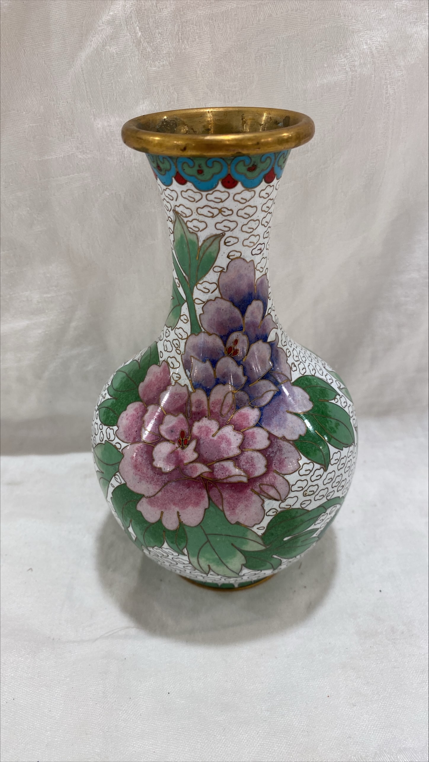 Cloisonne Vase: Antique Chinese Cloisonne Vase Flowers & Leaves metal 6"x8"