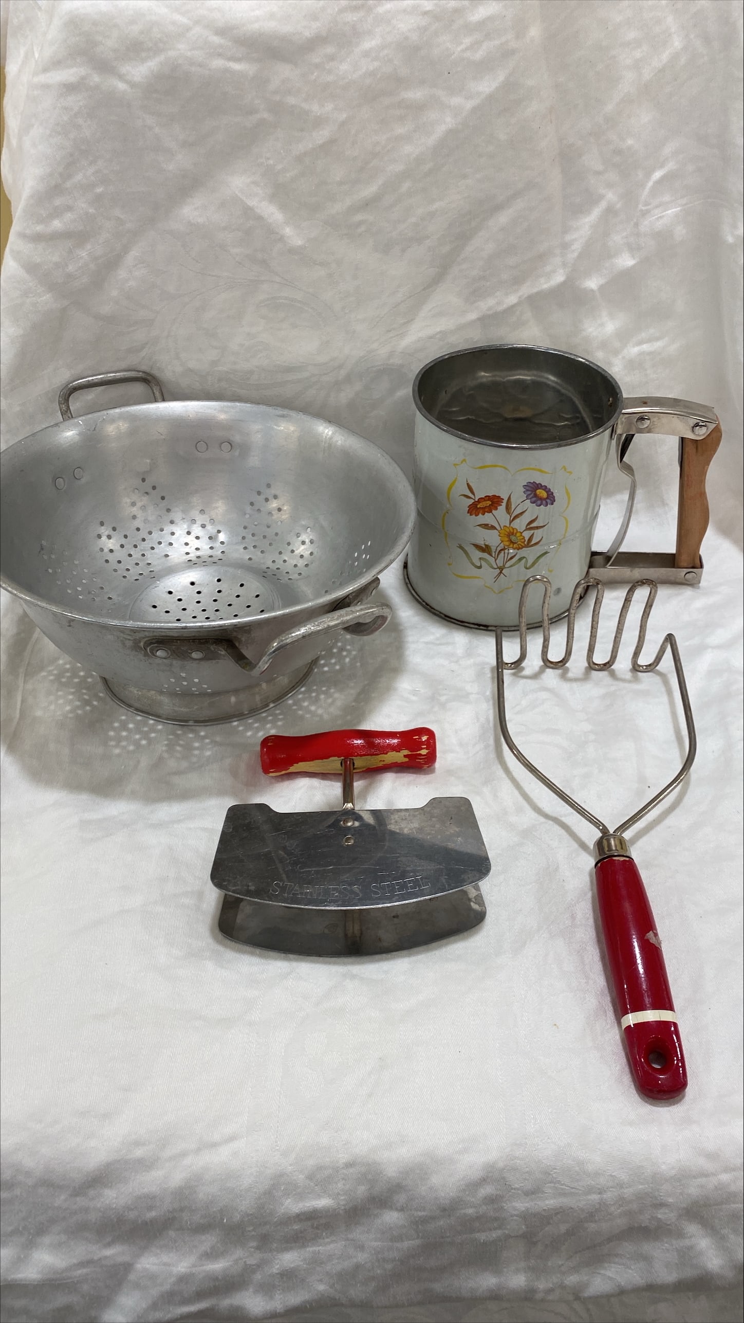 Vintage Kitchen Utensils (1 of 4)