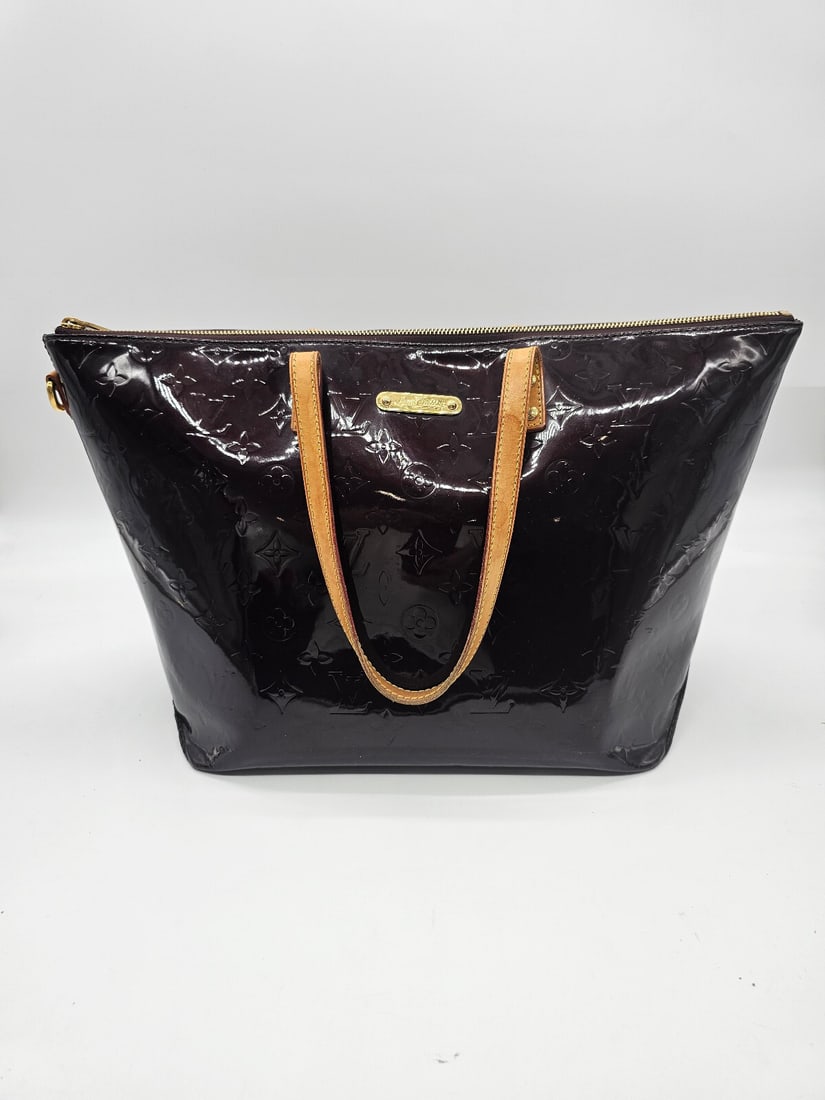 Louis Vuitton Bellevue Tote GM Brown Leather: Louis Vuitton Bellevue Tote GM Brown LeatherLouis Vuitton Bellevue Tote GM Brown Leather Louis Vuitton Top Handle Bag Burgundy Vernis Patent Leather Printed Monogram Vernis Brass Hardware Flat Handles