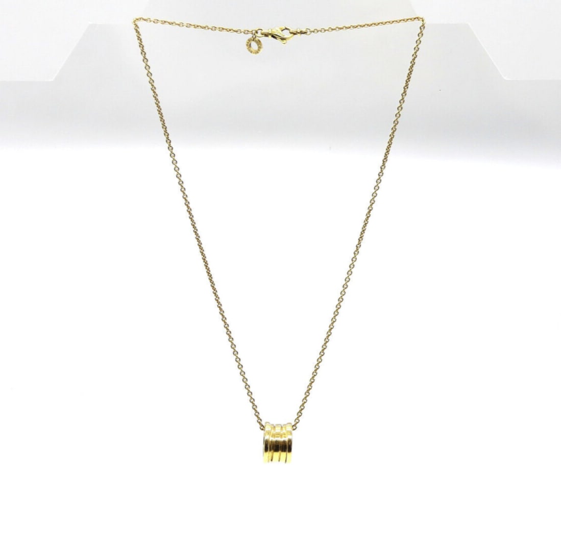 BVLGARI Necklace K18YG B.Zero1: BVLGARI Necklace K18YG B.Zero1The BVLGARI Necklace is crafted in 18k yellow gold from the B.zero1 collection.It features a chain style design with a sleek and modern look, perfect for adding a touch o