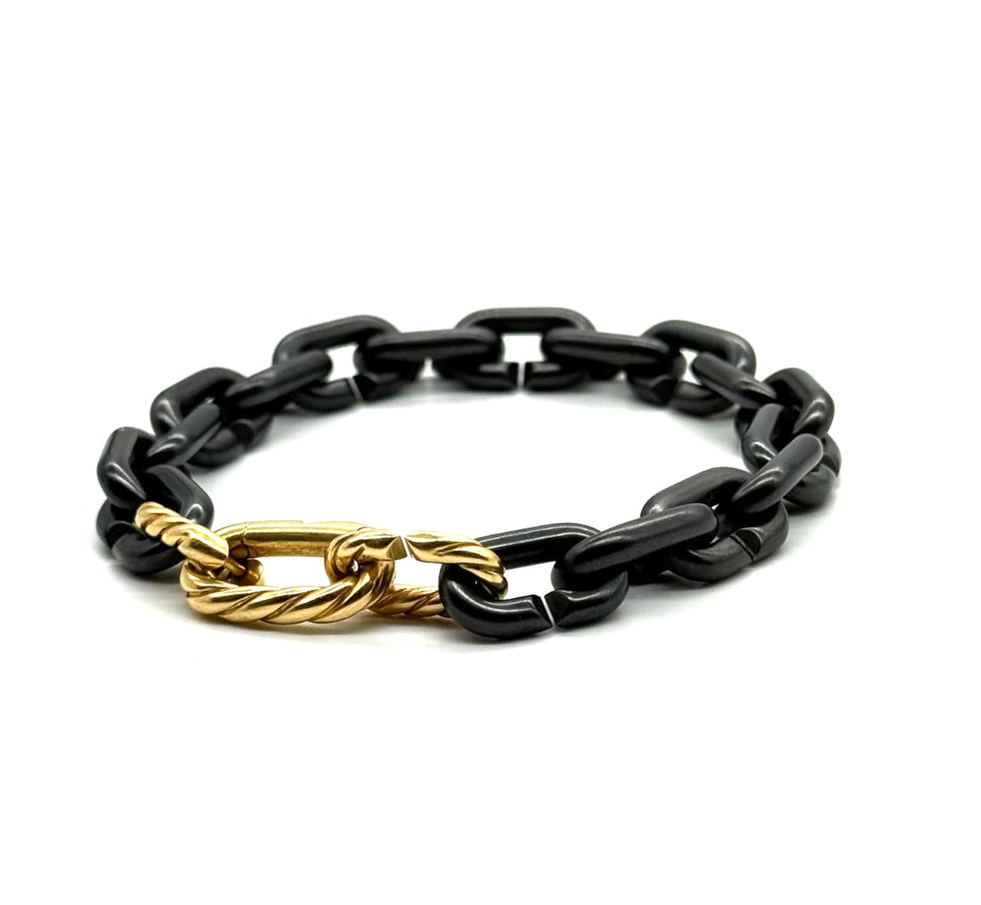 David Yurman Chain Links Bracelet Black Titanium with 18K Yellow Gold, 10mm: David Yurman Chain Links Bracelet Black Titanium with 18K Yellow Gold, 10mmInspired by classical and original motifs, David Yurman chain necklaces and bracelets showcase masterful craftsmanship, with