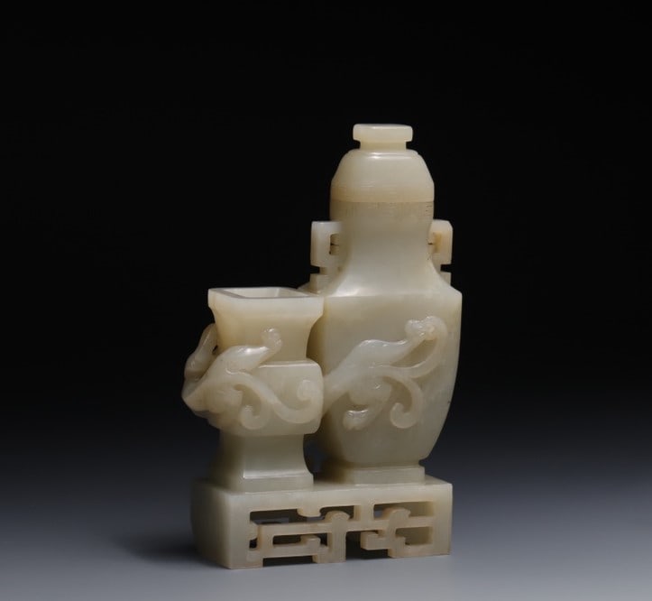 A double jade vase ornament (1 of 9)