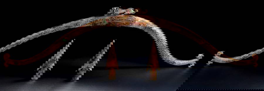 A set of Han dynasty jade bows and crossbows: Han Dynasty jade bow and crossbow L:96cm H:24cm T:4cm W:2020g (The Dimensions Of All Batches Are Manually Measured.If You Need More Detailed Information, Please Contact Our Customer Service Before Bid