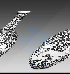A piece of Xuande blue ground in the Ming Dynasty left a white twined dragon pattern flat bottle: The Xuande blue ground of the Ming Dynasty left a white twined dragon pattern flat bottle Size:H:46cm W:34cm (The Dimensions Of All Batches Are Manually Measured.If You Need More Detailed Information,