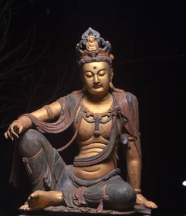 A piece of wood carving, gilt painting, free Guanyin: Wood carving painted gilt Guanyin H:82cm W:60cm H:40cm (The Dimensions Of All Batches Are Manually Measured.If You Need More Detailed Information, Please Contact Our Customer Service Before