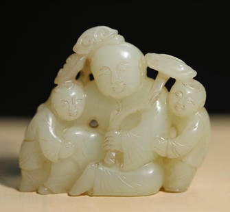 A piece of Hetian old jade boy holding Ganoderma lucidum ornaments: Hetian old jade boy holding Ganoderma lucidum ornaments Three children holding Ganoderma lucidum, frolicking and playing, looking full of aura, symbolizing many sons and blessings, auspicious wishes 