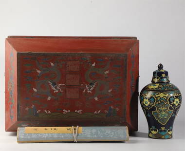 A Qing Dynasty Qianlong year Lang Shining tribute painting: Lang Shining tribute painting of the Qianlong year of the Qing Dynasty Size:H:23cm D:13cm (The Dimensions Of All Batches Are Manually Measured.If You Need More Detailed Information, Please