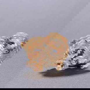 A high ancient jade double dragon carving from the Han Dynasty: Han Dynasty ancient jade double dragon carvings Size:H:3.8cm W:4.7cm W:30g (The Dimensions Of All Batches Are Manually Measured.If You Need More Detailed Information, Please Contact Our Customer