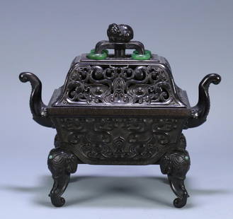 A piece of red sandalwood elephant foot elephant ear gluttonous pattern incense burner from the Qing: Qing Dynasty red sandalwood elephant foot elephant ear gluttonous pattern incense burner Size:27x14x24cm (The Dimensions Of All Batches Are Manually Measured.If You Need More Detailed Information,