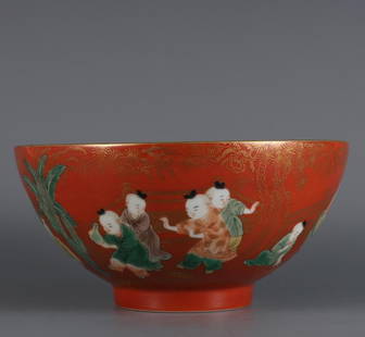 A large bowl of the Qing Dynasty's coral red background painted with gold and colorful baby play: The coral red background of the Qing Dynasty depicts a large bowl of colorful baby play Size:H:10.2cm Mouth D:21cm (The Dimensions Of All Batches Are Manually Measured.If You Need More Detailed Inform