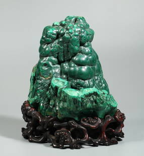 A piece of malachite desk Shanzi ornament from the Qing Dynasty: Qing Dynasty malachite desk Shanzi ornaments Size:L:11W:9.5H:14.5cm (The Dimensions Of All Batches Are Manually Measured.If You Need More Detailed Information, Please Contact Our Customer Service Befo