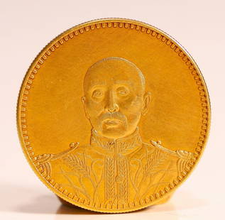 A gold coin: A gold coin 3.9cm in diameter and 37 g in weight (The Dimensions Of All Batches Are Manually Measured.If You Need More Detailed Information, Please Contact Our Customer Service Before Bidding.)