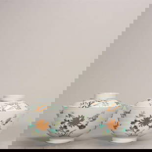 A pastel gold-painted plum orchid bamboo chrysanthemum bowl made in the Qing Dynasty: Qing Dynasty Daoguang year pastel gold-painted plum orchid bamboo chrysanthemum cover bowl SIZE: H:8.5cm Mouth D:10.4cm (The Dimensions Of All Batches Are Manually Measured.If You Need More Detailed I