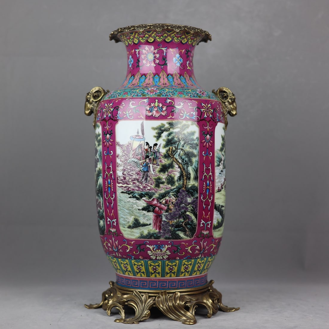 A beautiful pastel window-inlaid copper sheep's head amphora bottle: Exquisite pastel window-inlaid copper sheep's head amphora bottle SIZE: H:47cm Mouth D:17cm D:24cm Bottom:25.5cm (The Dimensions Of All Batches Are Manually Measured.If You Need More Detailed Informat