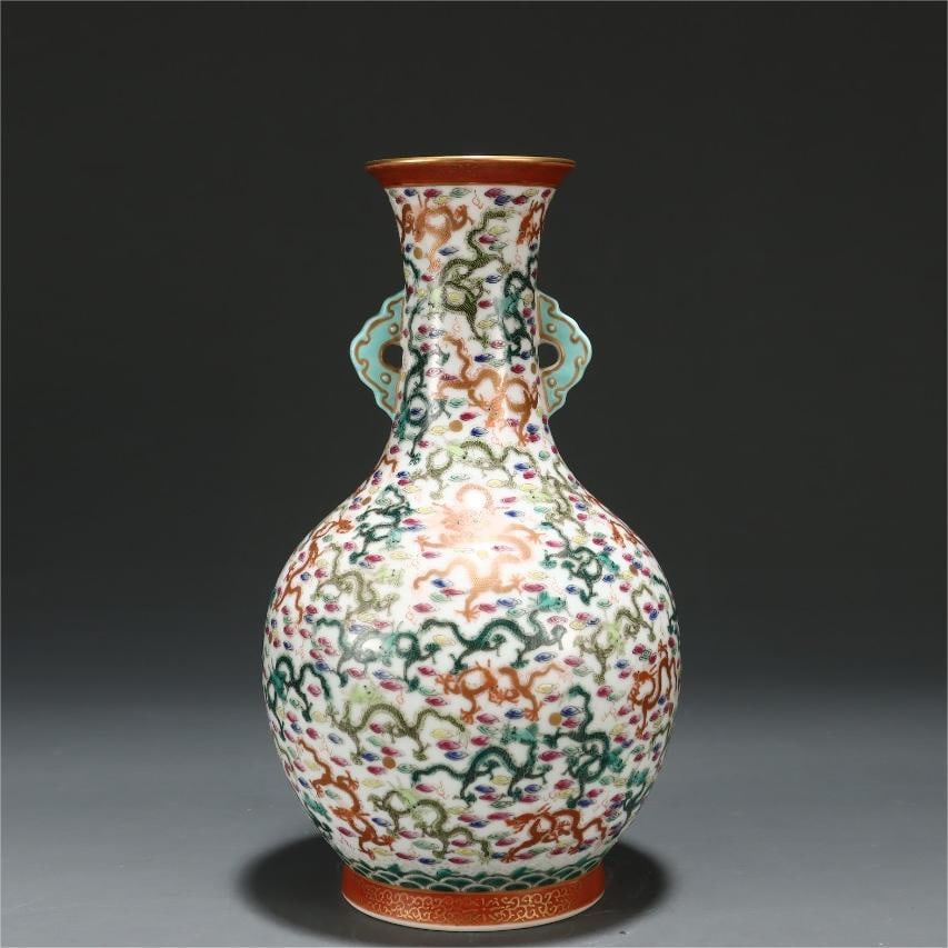 A Qing Dynasty enamel dragon pattern amphora jade pot spring vase: Qing Dynasty enamel dragon pattern amphora jade pot spring vase SIZE: H:23cm W:13.2cm (The Dimensions Of All Batches Are Manually Measured.If You Need More Detailed Information, Please Contact Our Cus
